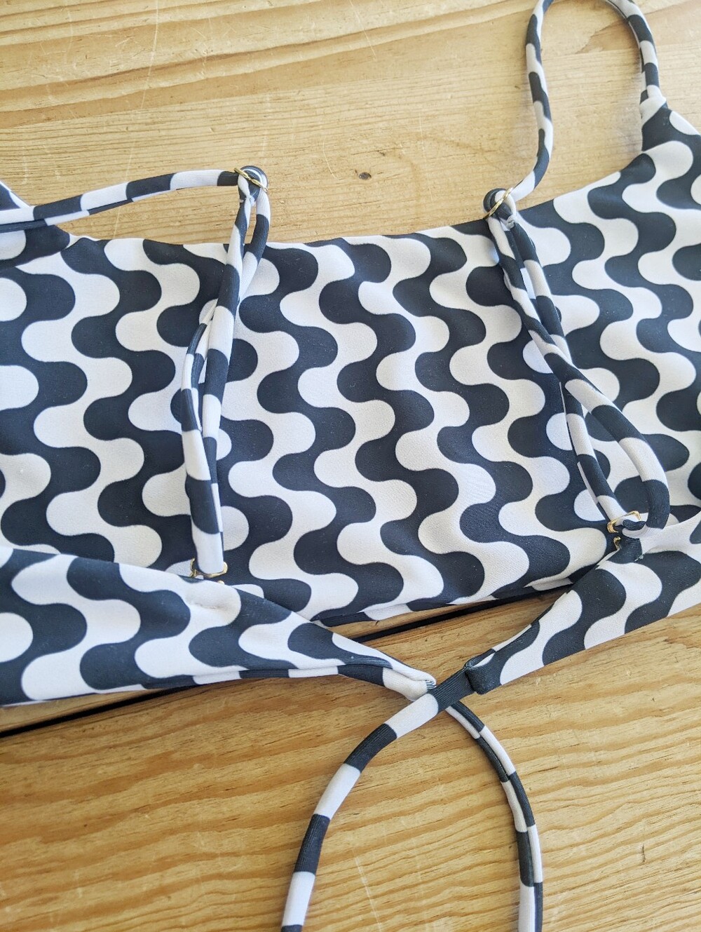 Skatie DOGTOWN bikini Swim Top - Picture 4 of 6